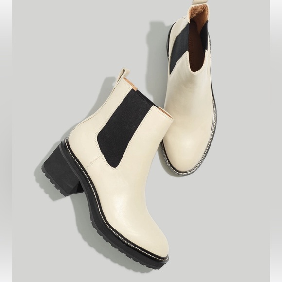 The Carina Platform Chelsea Boot in Harvest Moon - Picture 2 of 6